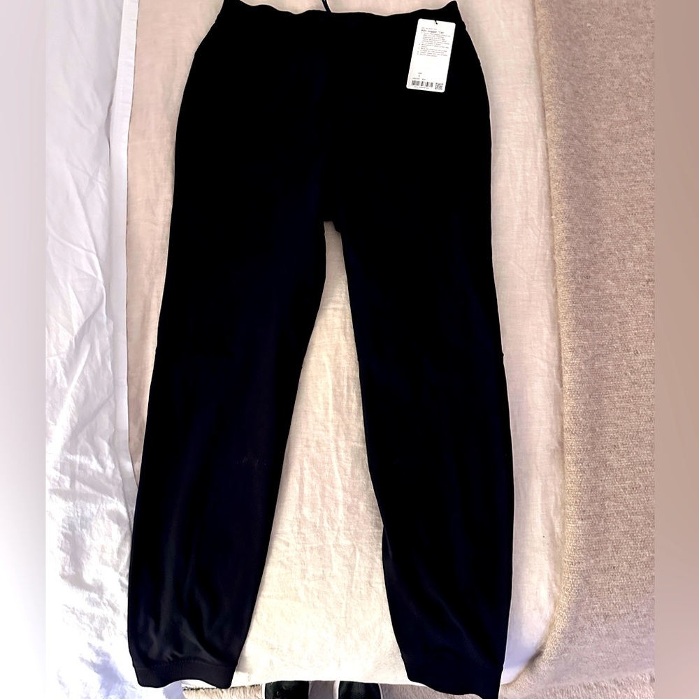 Men’s NWT Lululemon Large Tall ABC Jogger in Black